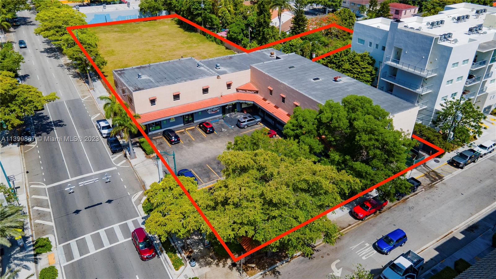 901/922/939/955/965 & 922 SW 8th St