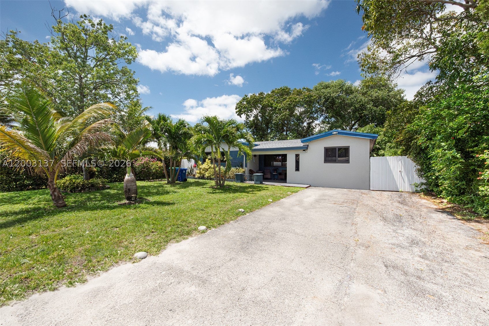 2630 Everglades Dr