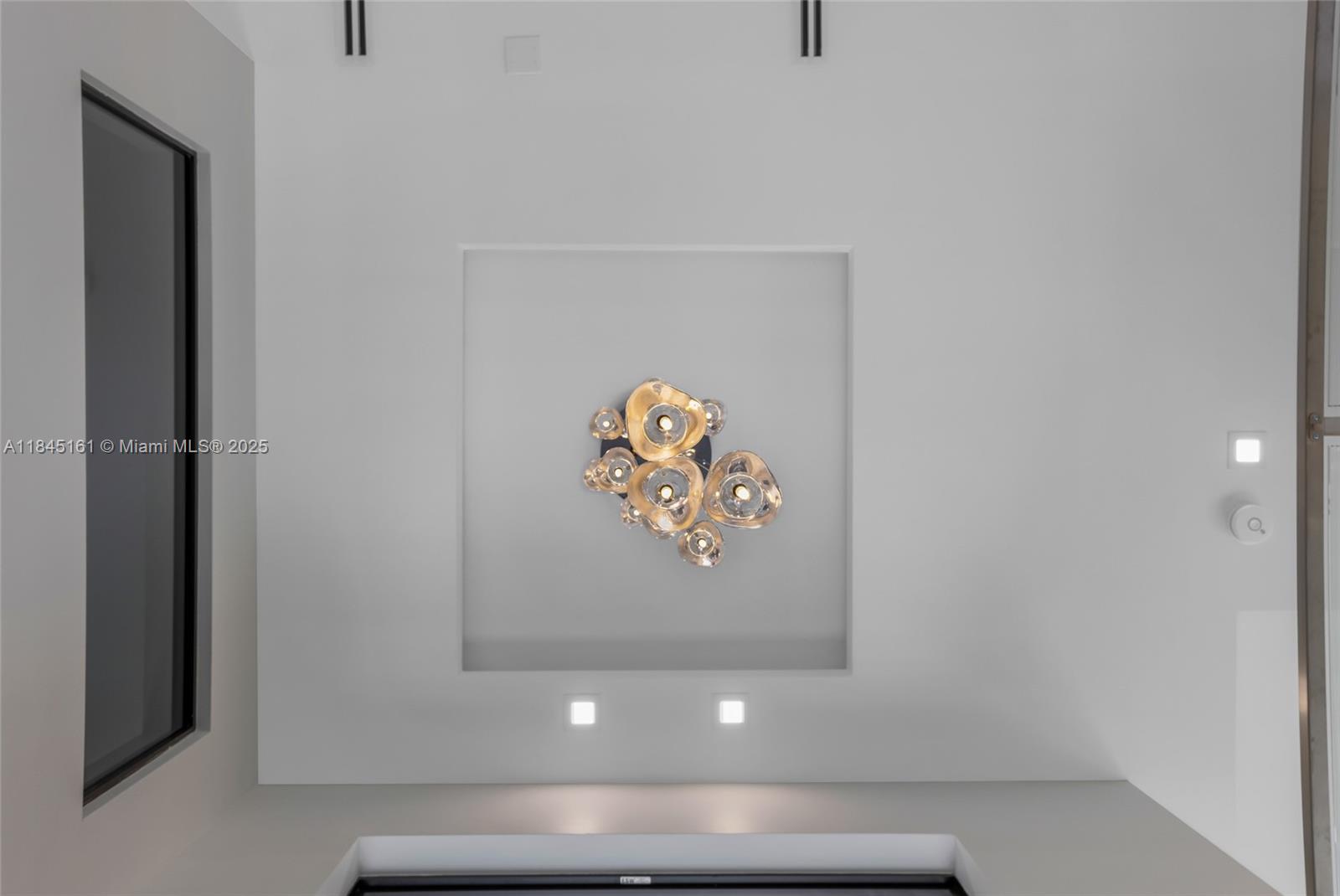 MACARTHUR PARK - Residential