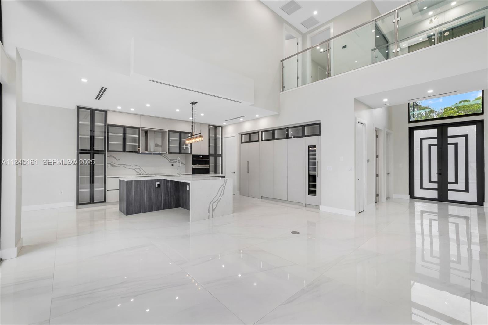 MACARTHUR PARK - Residential