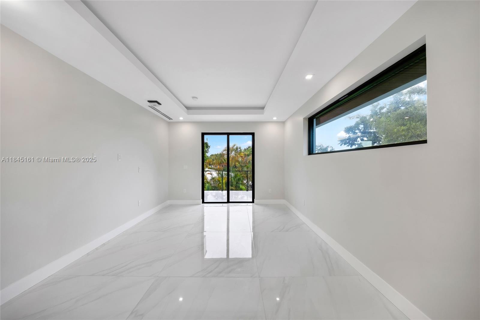 MACARTHUR PARK - Residential