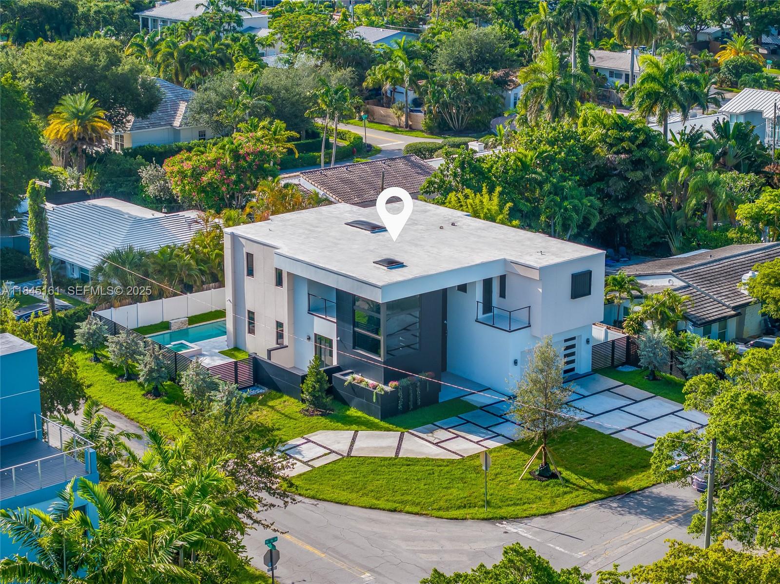 MACARTHUR PARK - Residential