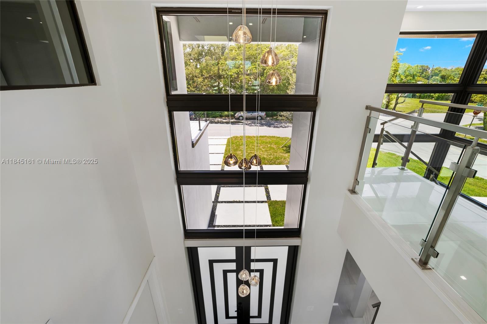 MACARTHUR PARK - Residential