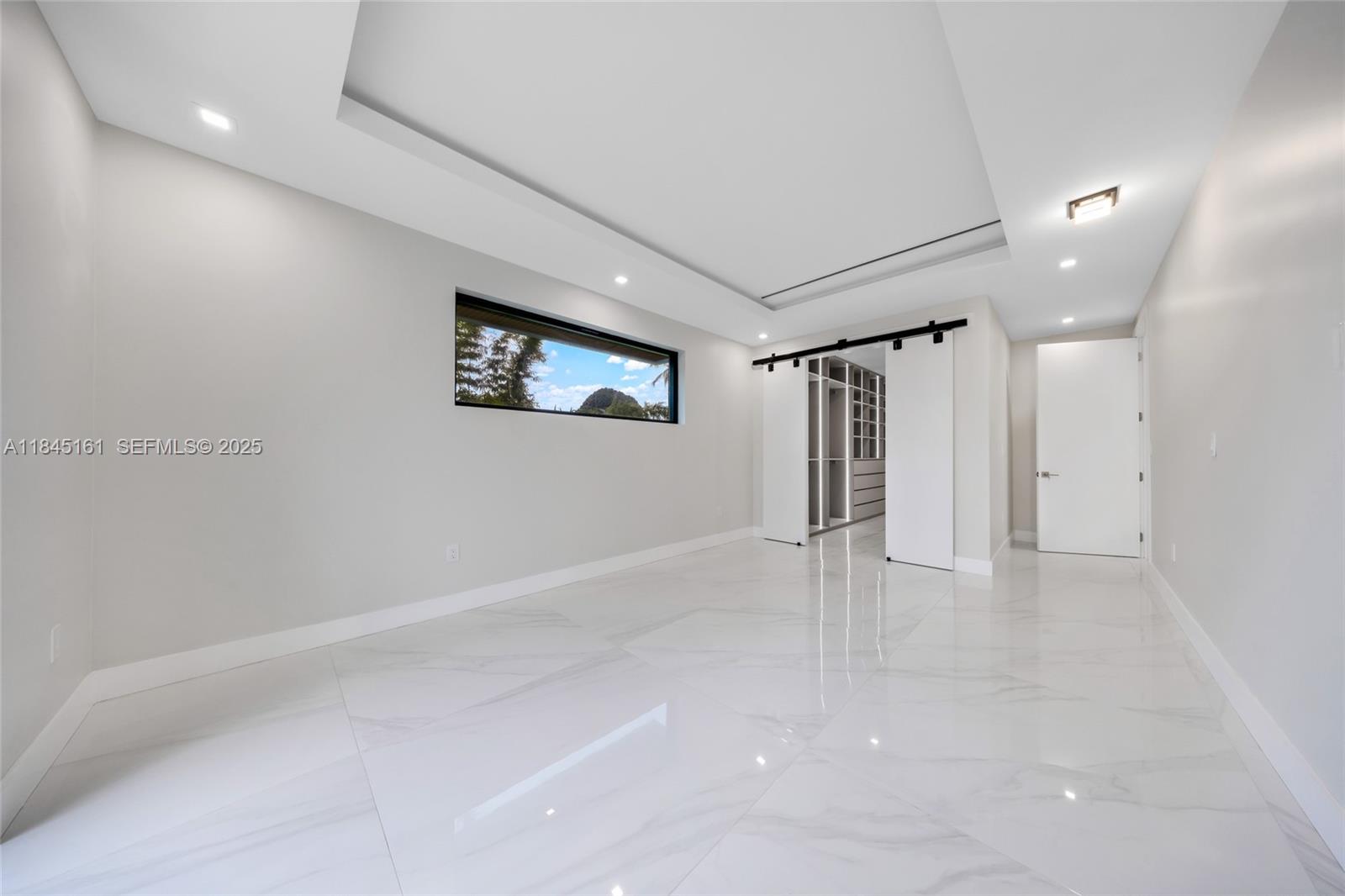 MACARTHUR PARK - Residential