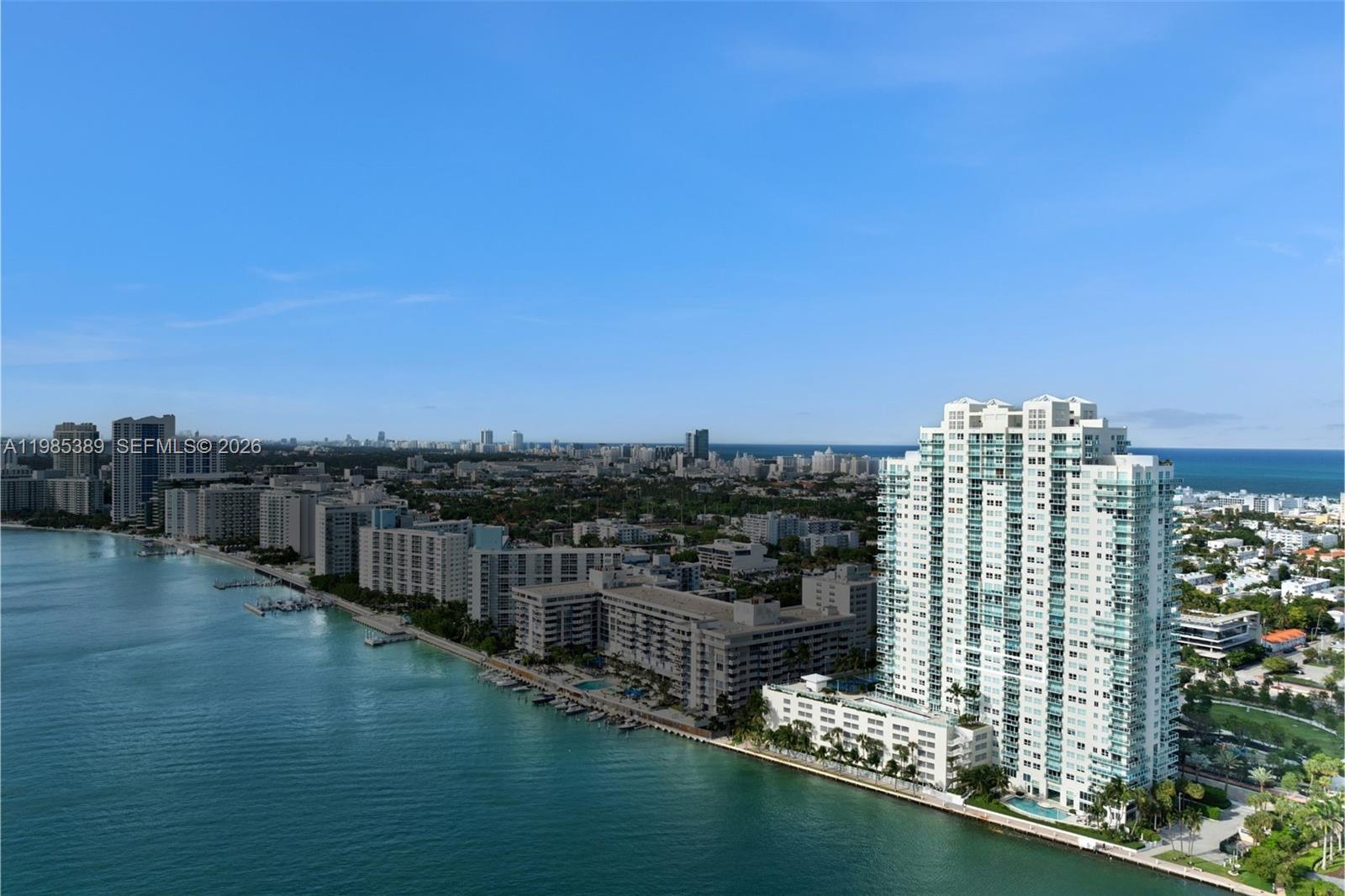 THE FLORIDIAN CONDO - Residential Lease