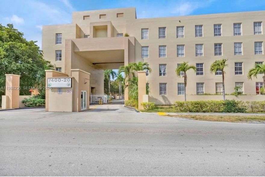 Bright and well-maintained condo in the heart of Hialeah! This unit offers a comfortable layout with abundant natural light, spacious living areas, and a functional kitchen. Conveniently located near major highways, shopping centers, dining, and schools. Ideal for homeowners or investors. Don’t miss this great opportunity!