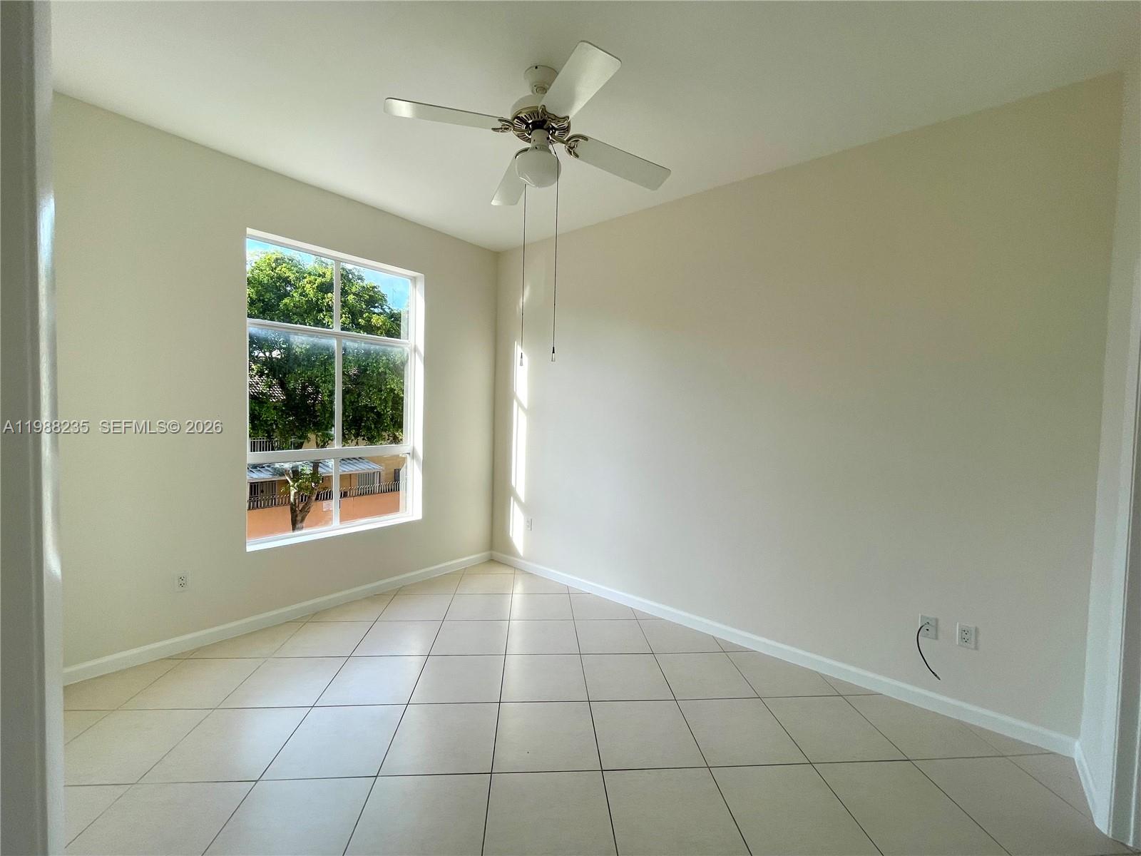 ROYAL PALMS CONDO - Residential