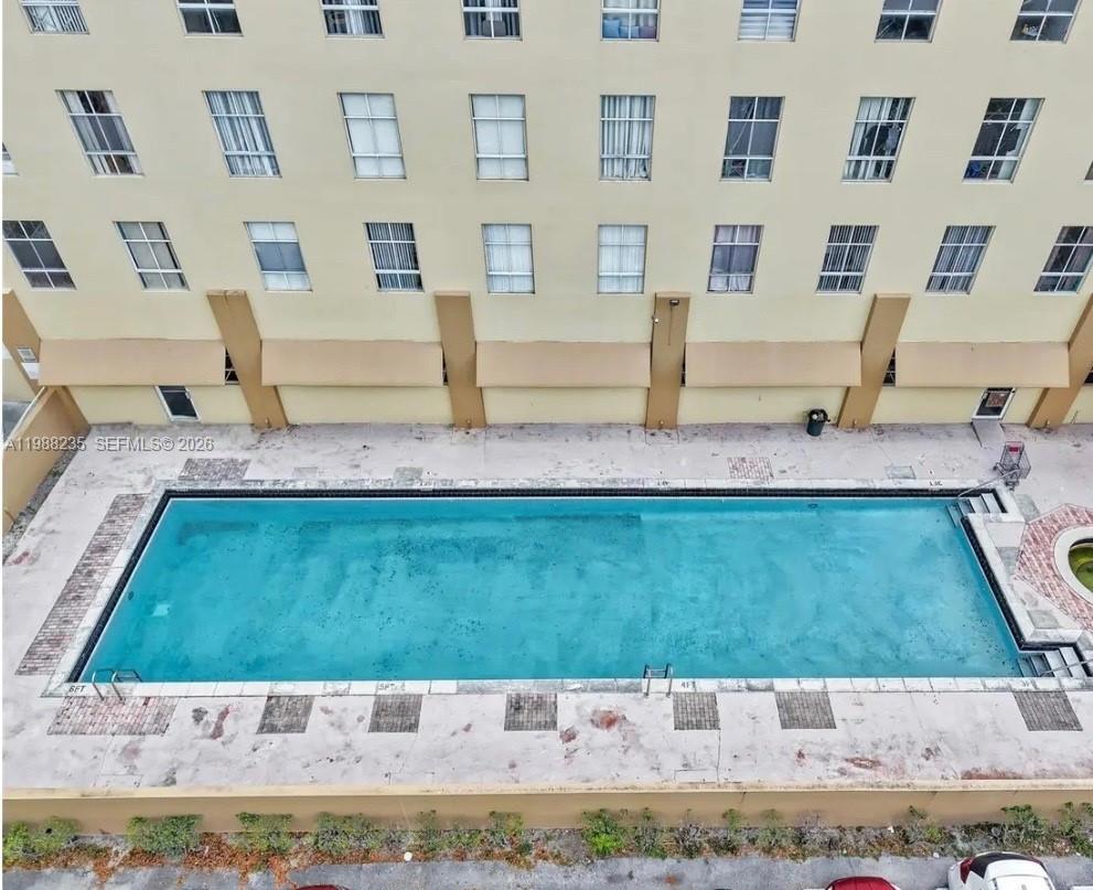 ROYAL PALMS CONDO - Residential