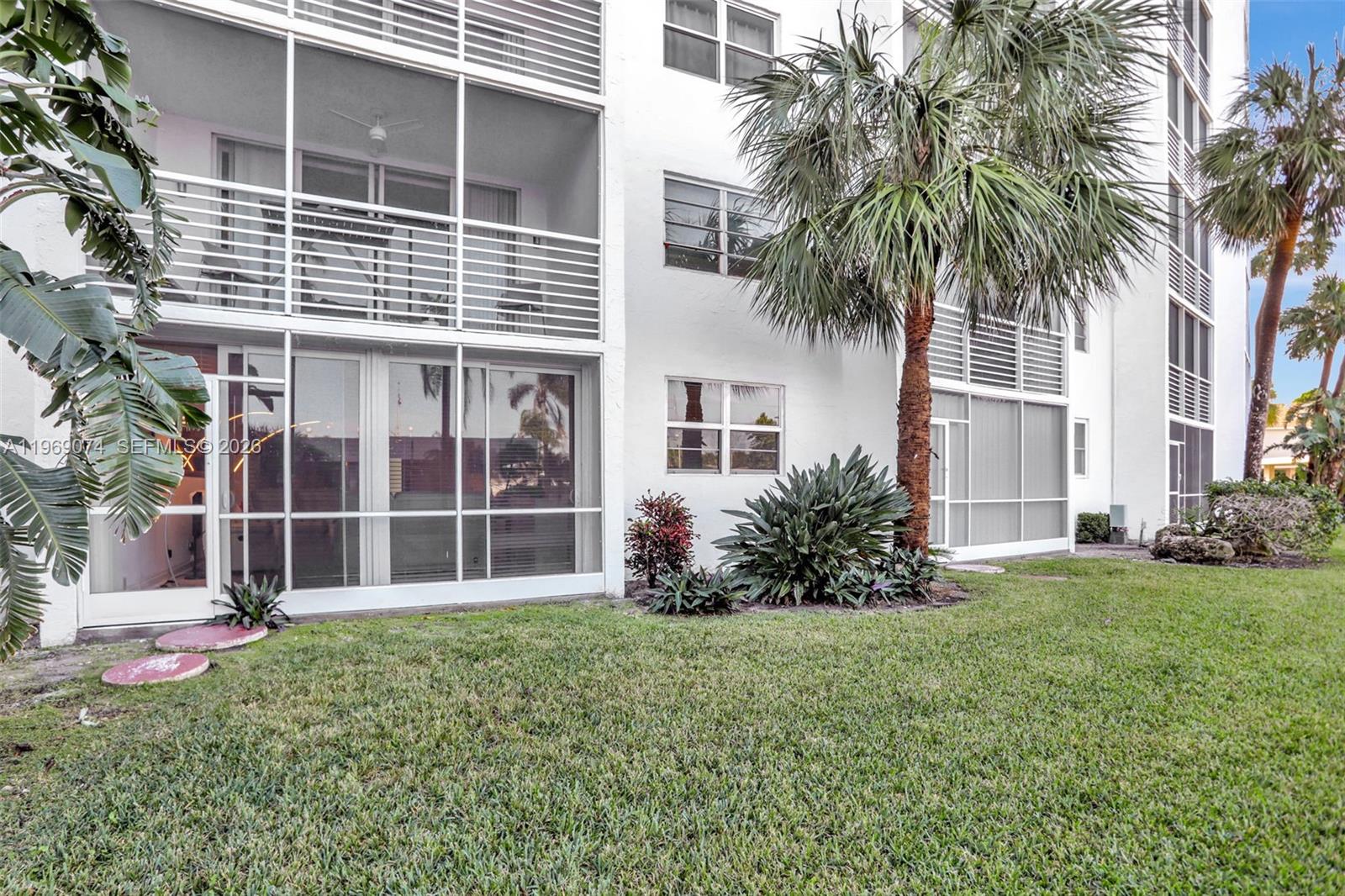 GARDEN-AIRE VILLAGE - Residential