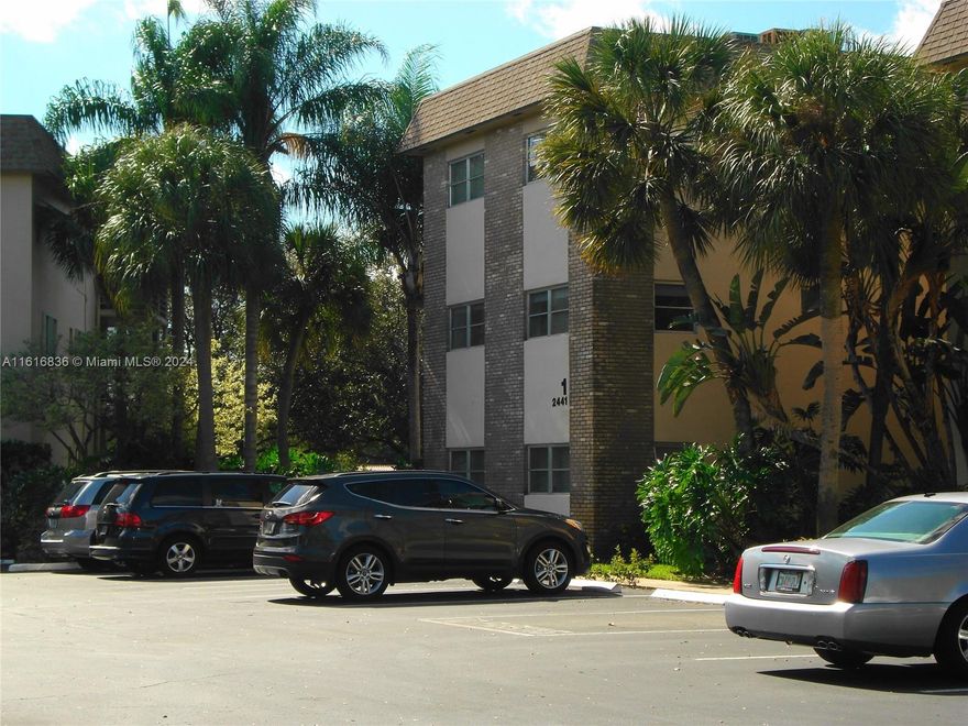 Great for Investor. Totally Renewed. Very well located unit on the first floor and corner 2bedrooms/2baths. New floor and bathrooms. Updated. Across the street from Davie golf course. Close to Nova Southeastern University, Davie Shopping Mall, Whole Food Market, Trader's Joes,  Hard Rock Café, Ft. Lauderdale beach & airport, 595 highway. All buyers must have a credit score of 650 or higher. No leasing for the first 6 months of ownership. The 40 year certification is currently taken place and a Special assessment for roof project, $72.00 per month for 86 months plus $336. No pets allowed. Property sold as-is with right to inspect. Actually rented until August 2025 for $1,900.