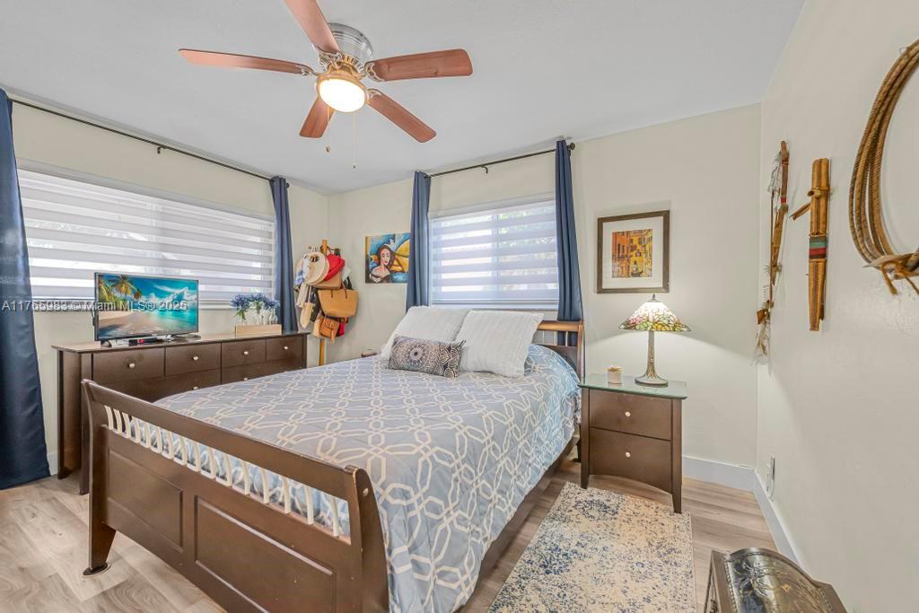 PALM SPRINGS LAKES 3RD AD - Residential