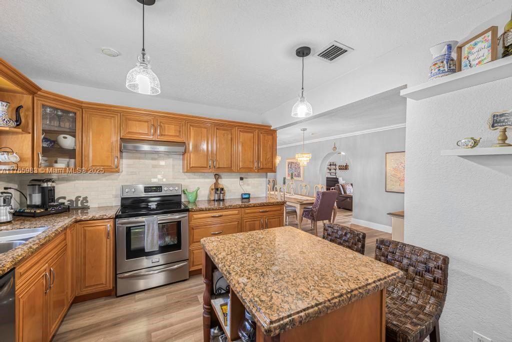 PALM SPRINGS LAKES 3RD AD - Residential