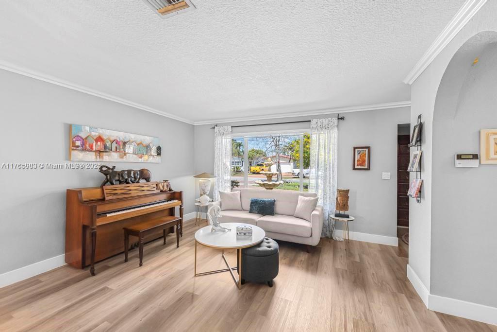 PALM SPRINGS LAKES 3RD AD - Residential