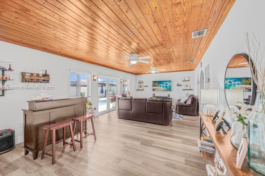PALM SPRINGS LAKES 3RD AD - Residential