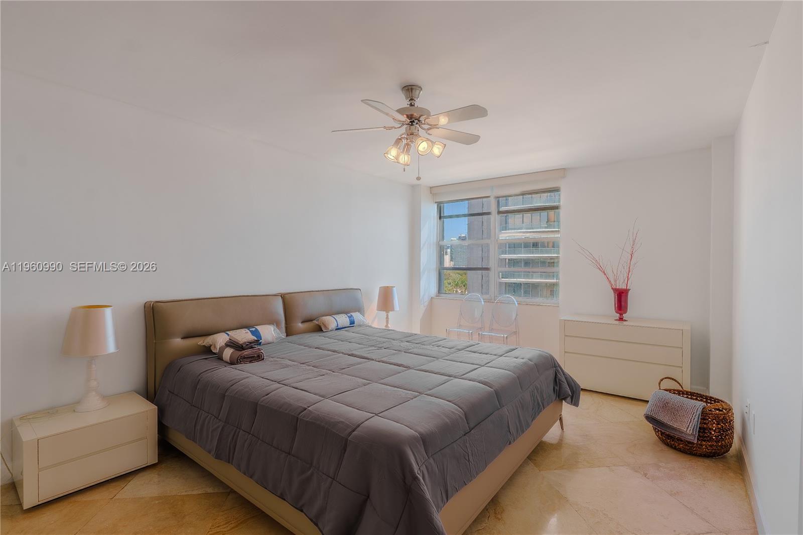 BRICKELL BISCAYNE CONDO - Residential Lease