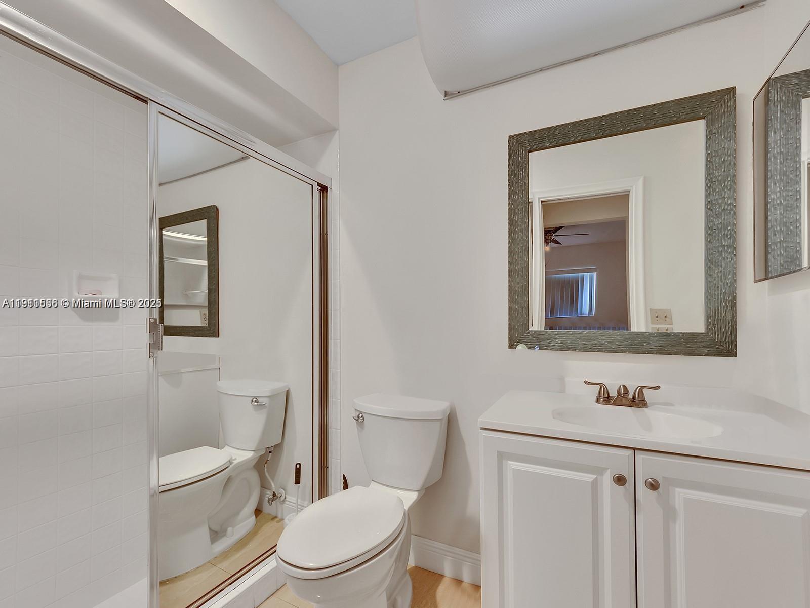 TWIN LAKE GARDENS - Residential Lease