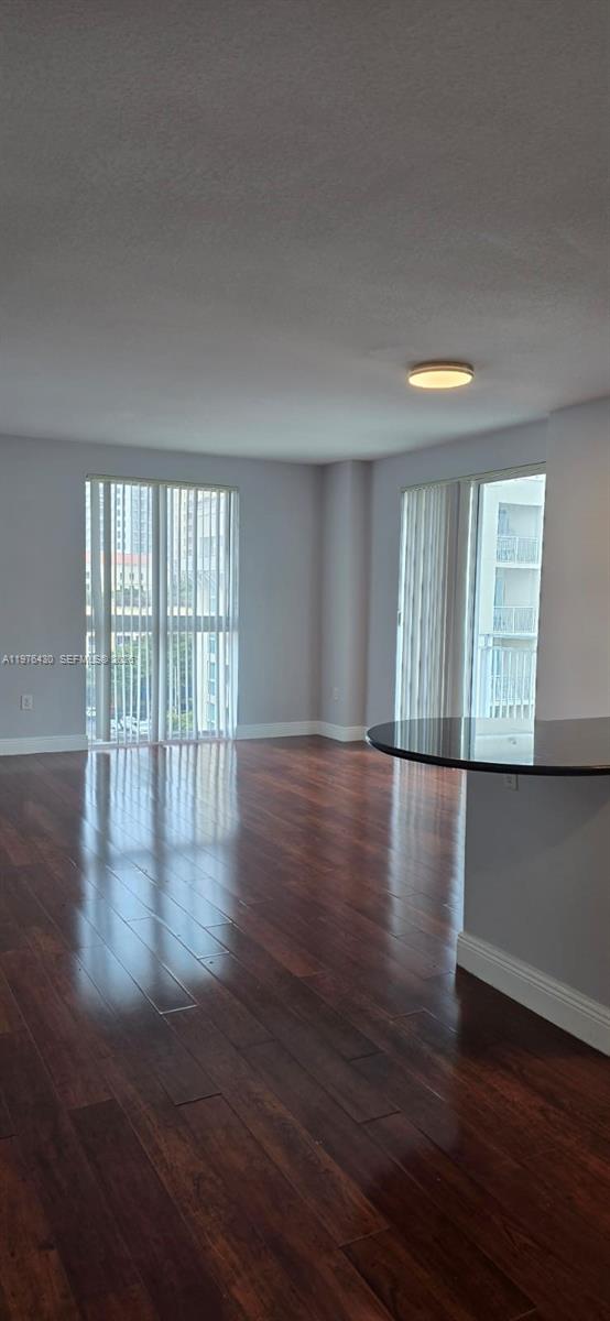 DOWNTOWN DADELAND CONDO N - Residential Lease