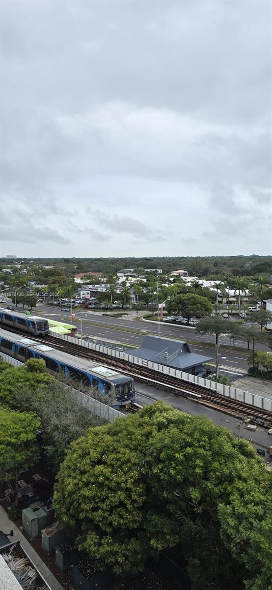 DOWNTOWN DADELAND CONDO N - Residential Lease