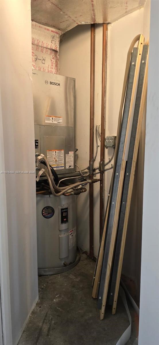 DOWNTOWN DADELAND CONDO N - Residential Lease