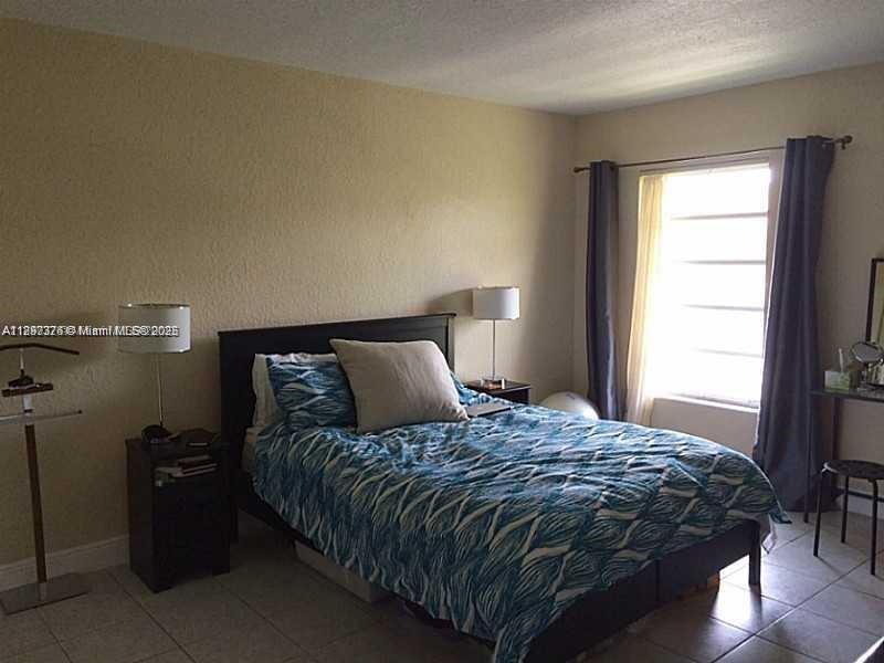 DADELAND CAPRI CONDO - Residential Lease