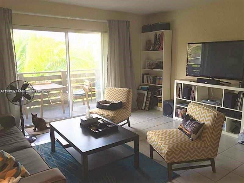 DADELAND CAPRI CONDO - Residential Lease