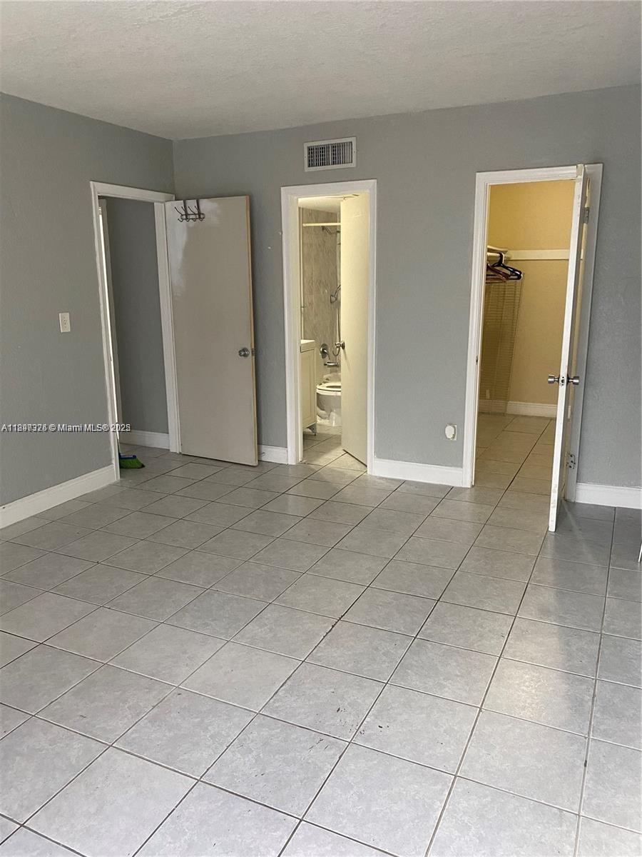 DADELAND CAPRI CONDO - Residential Lease