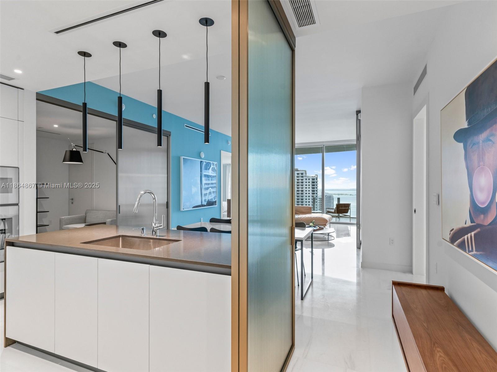 ASTON MARTIN RESIDENCES - Residential