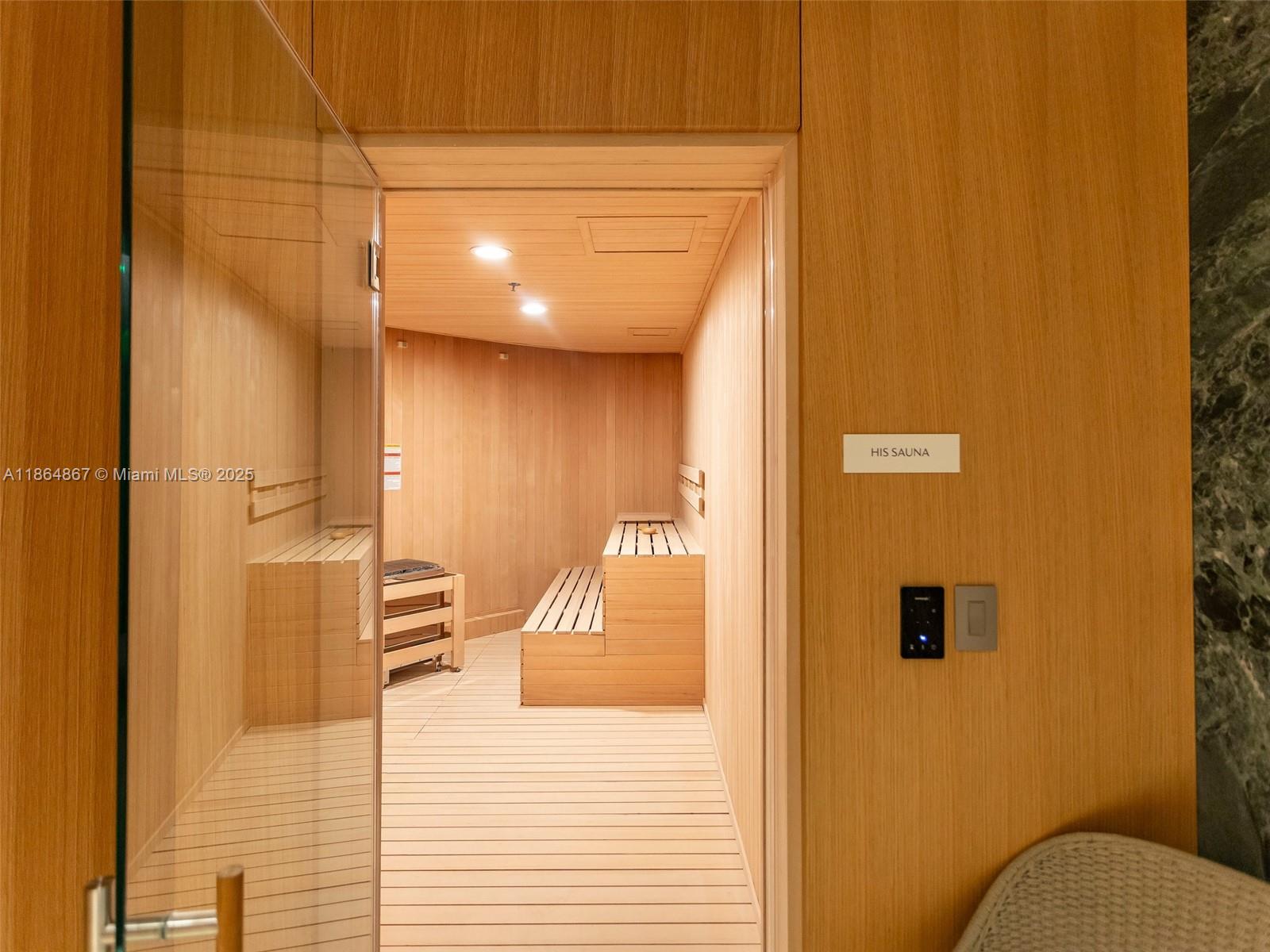 ASTON MARTIN RESIDENCES - Residential