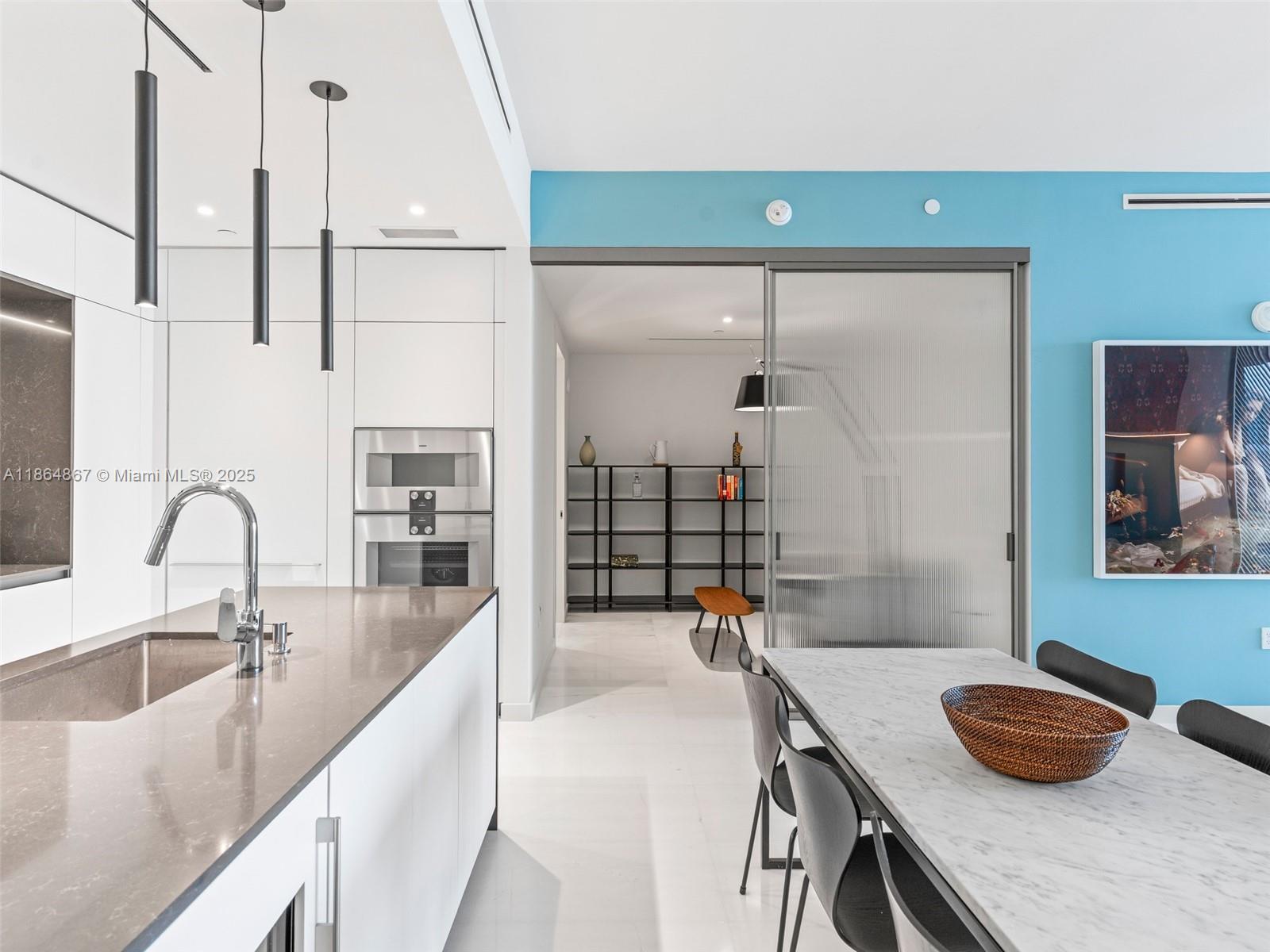 ASTON MARTIN RESIDENCES - Residential