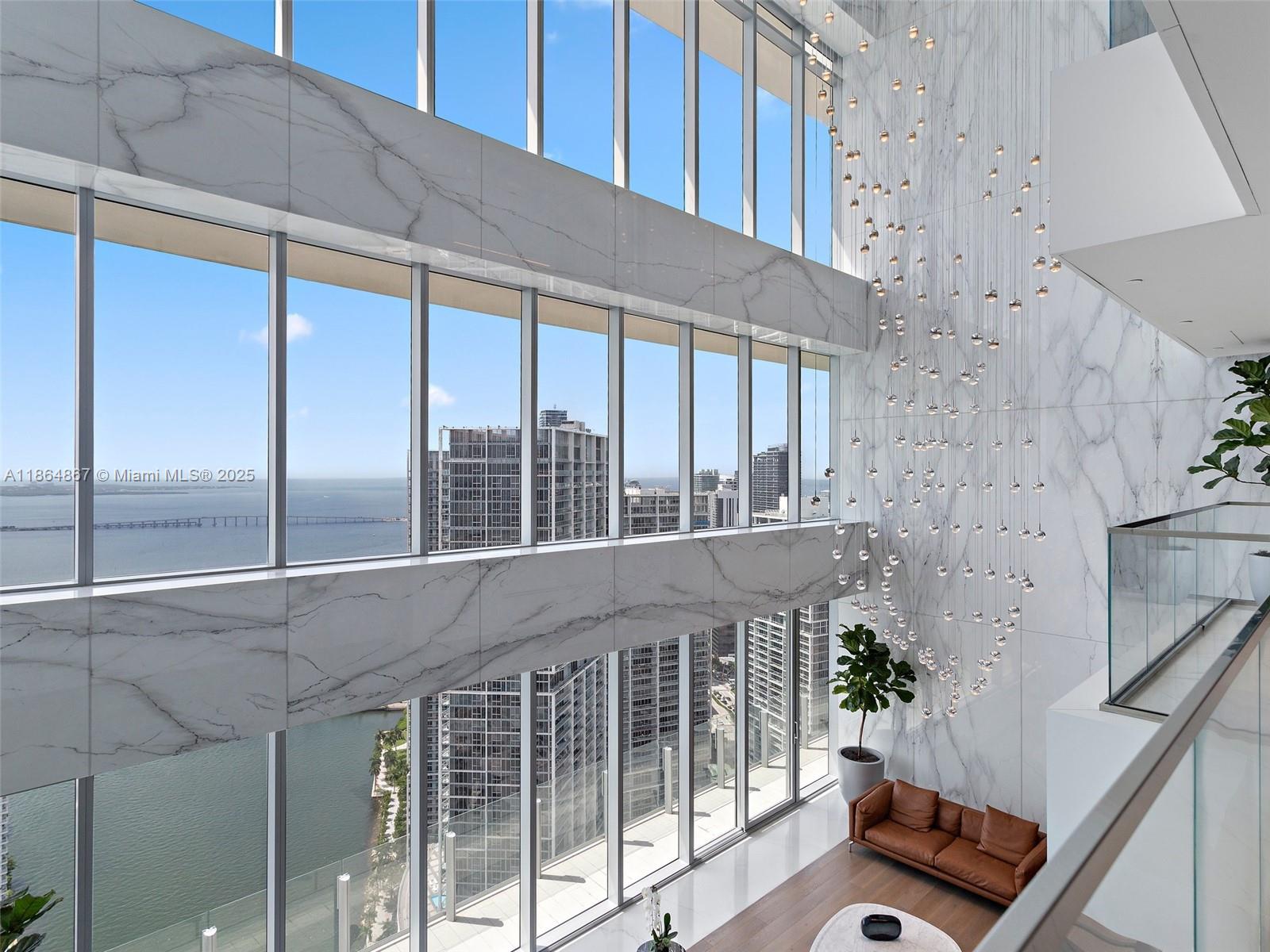 ASTON MARTIN RESIDENCES - Residential