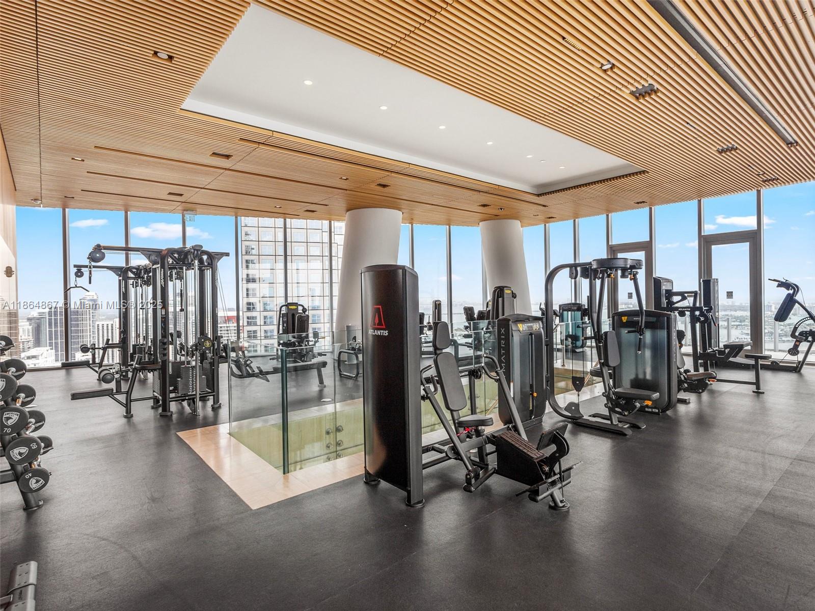 ASTON MARTIN RESIDENCES - Residential