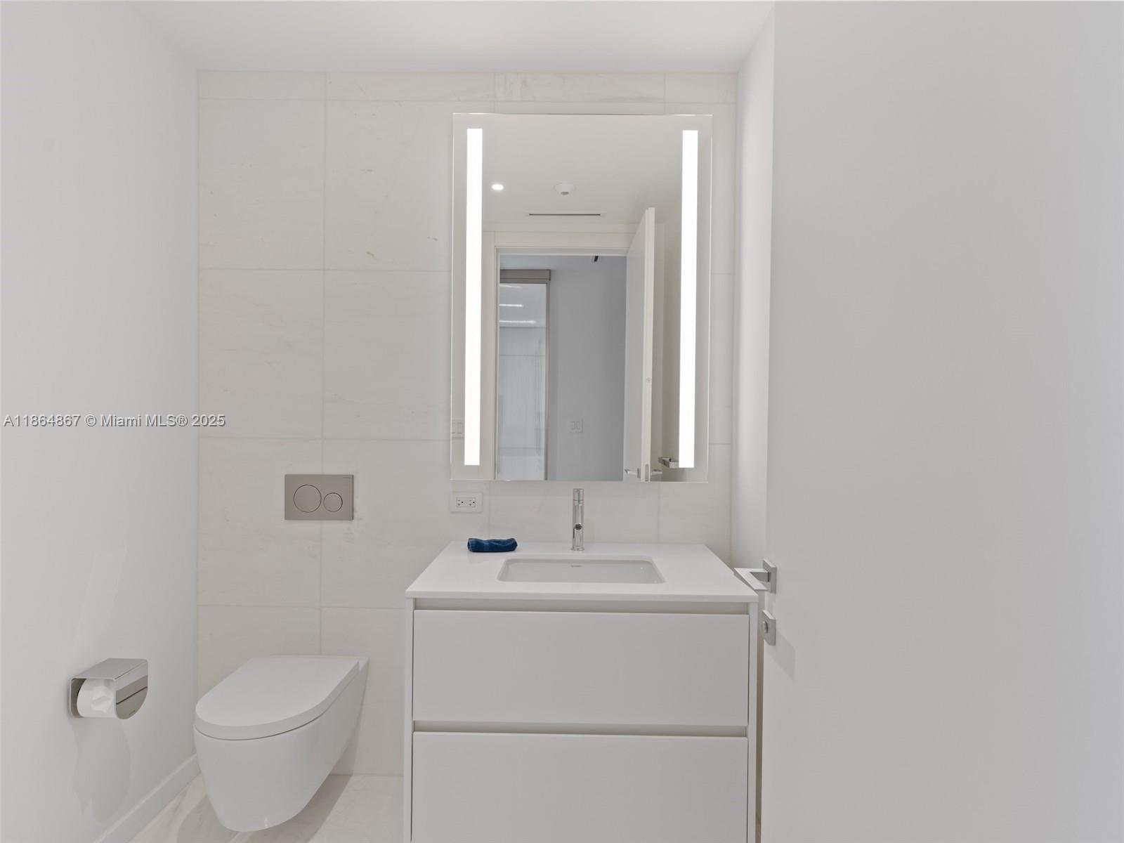 ASTON MARTIN RESIDENCES - Residential