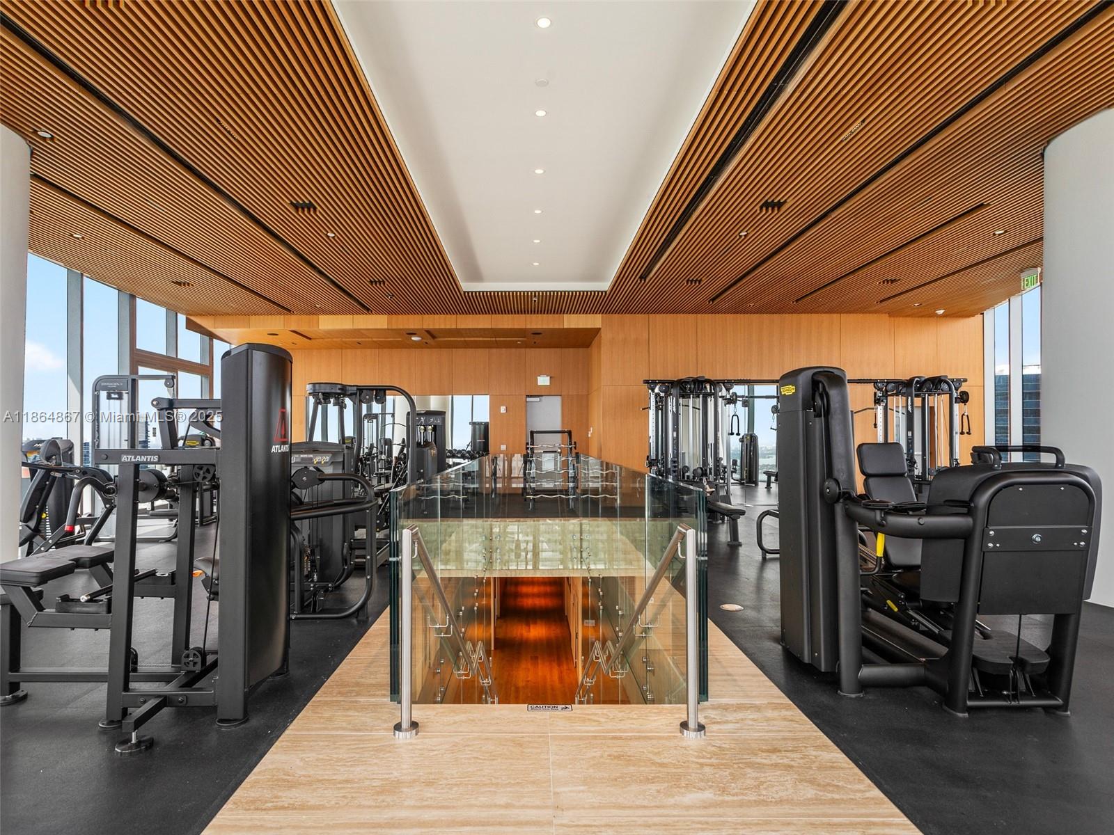 ASTON MARTIN RESIDENCES - Residential