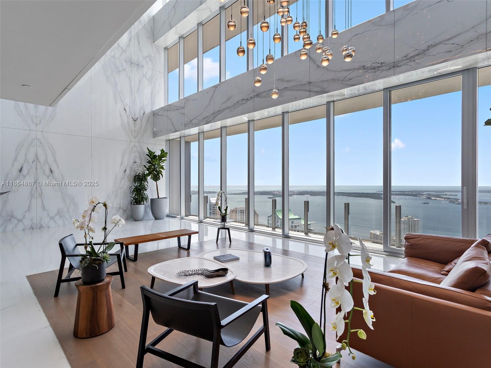 ASTON MARTIN RESIDENCES - Residential