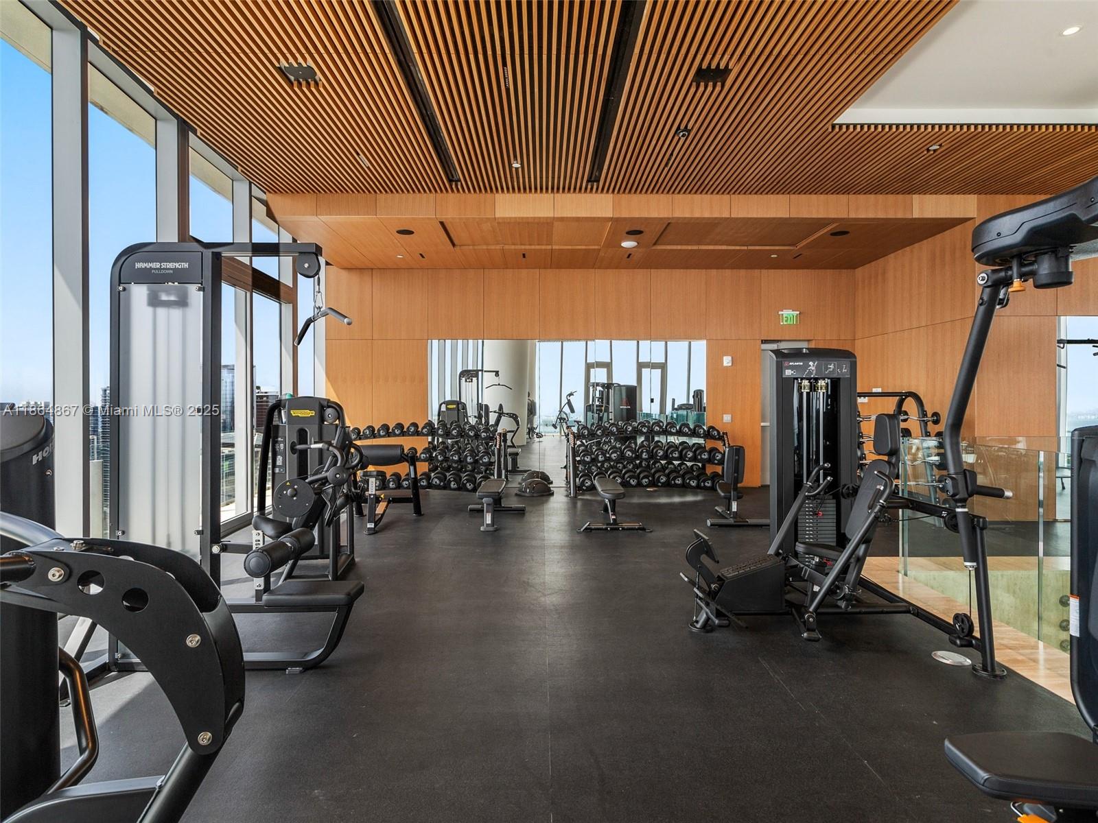 ASTON MARTIN RESIDENCES - Residential