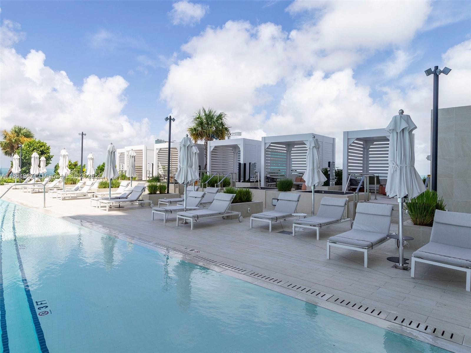 ASTON MARTIN RESIDENCES - Residential