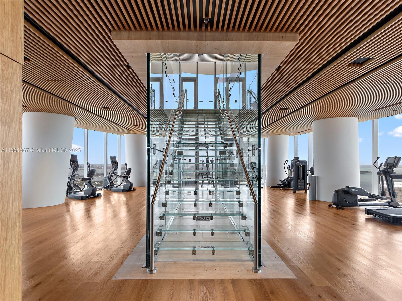 ASTON MARTIN RESIDENCES - Residential