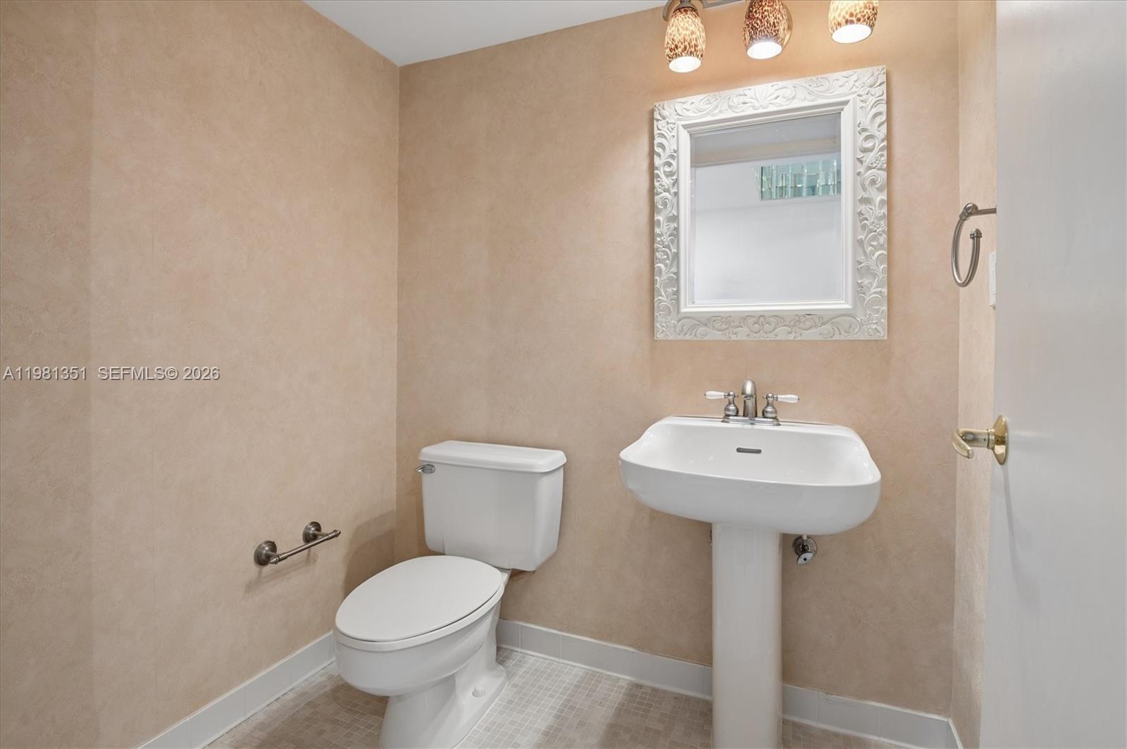 ANCHOR BAY CLUB CONDO - Residential