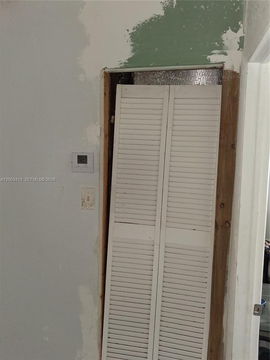 MIAMI PARK SEC 1 - Residential