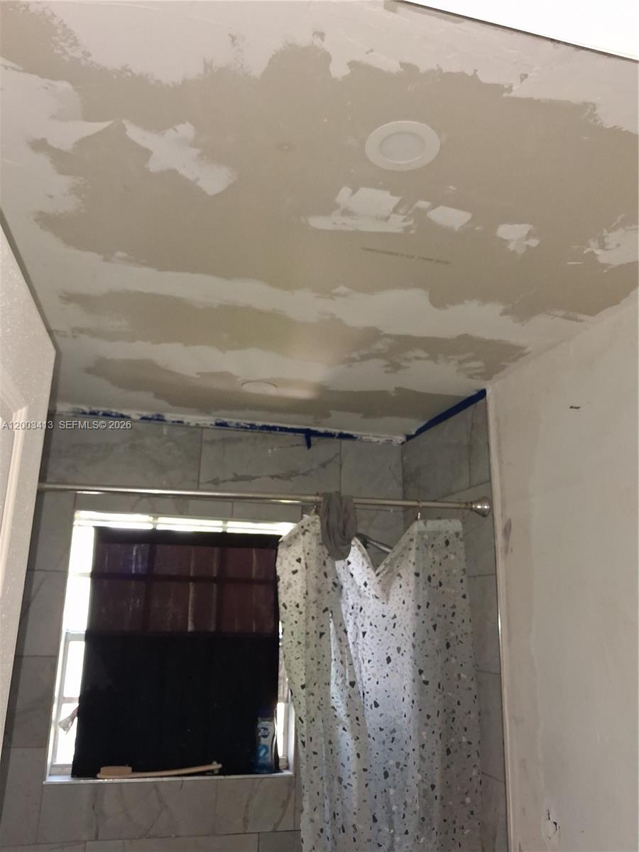 MIAMI PARK SEC 1 - Residential