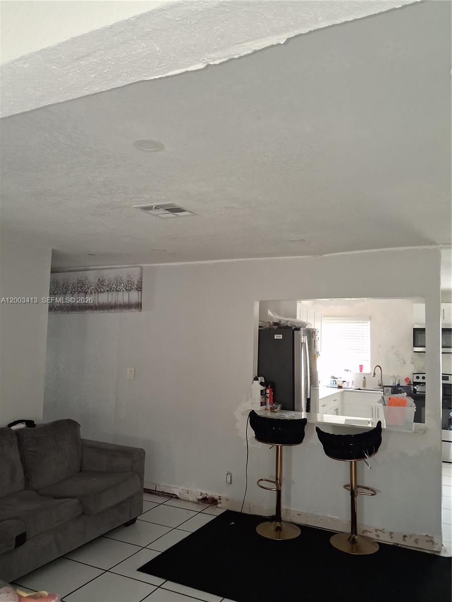 MIAMI PARK SEC 1 - Residential