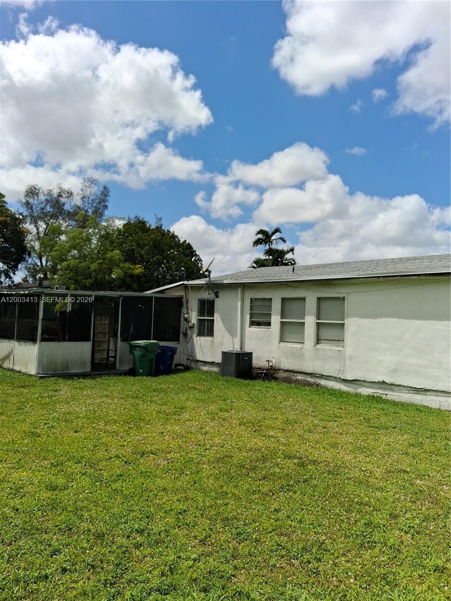 MIAMI PARK SEC 1 - Residential