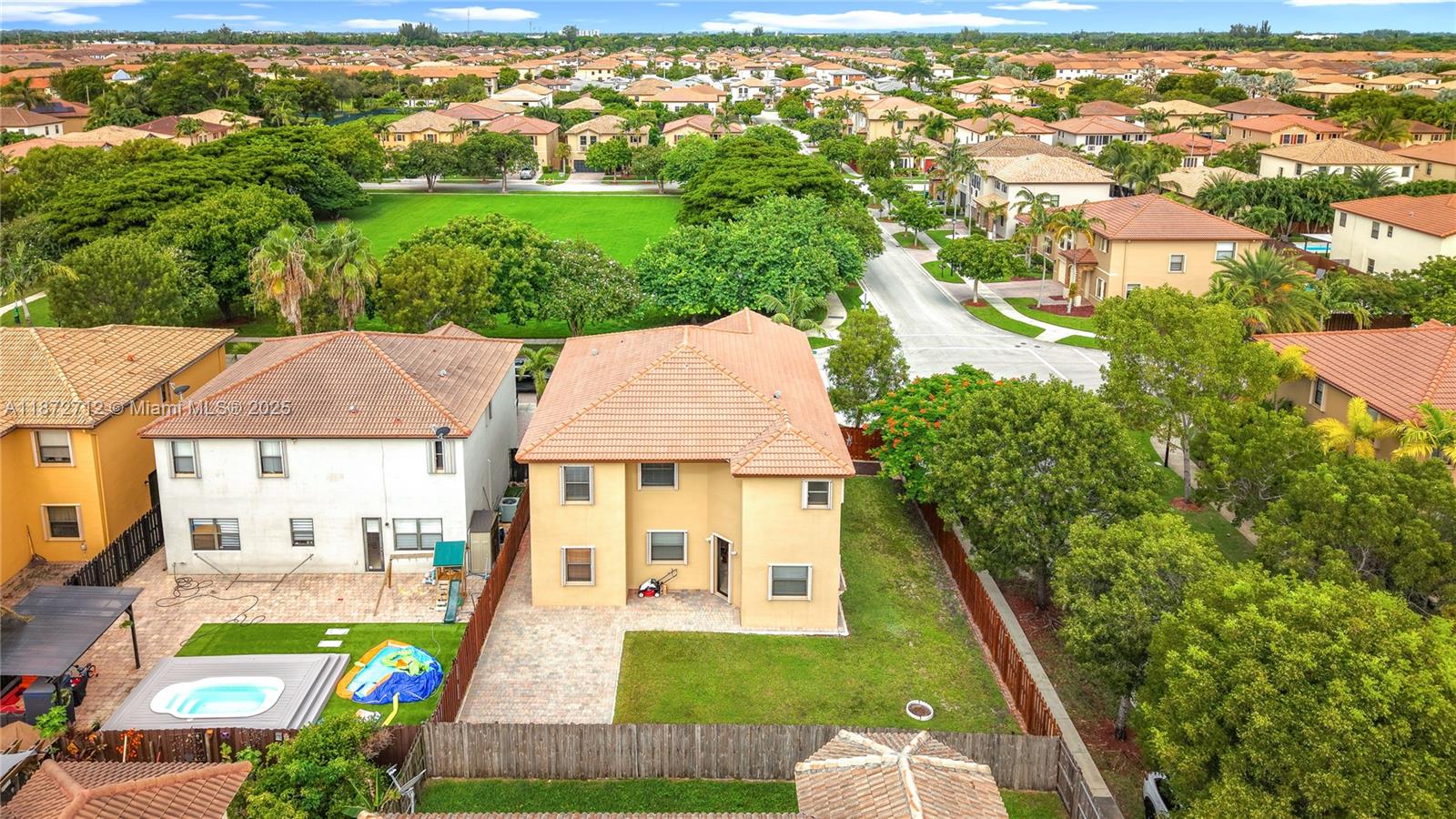 SILVER PALM EAST SECTION - Residential