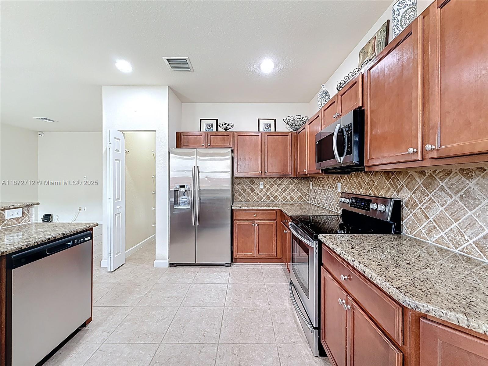 SILVER PALM EAST SECTION - Residential