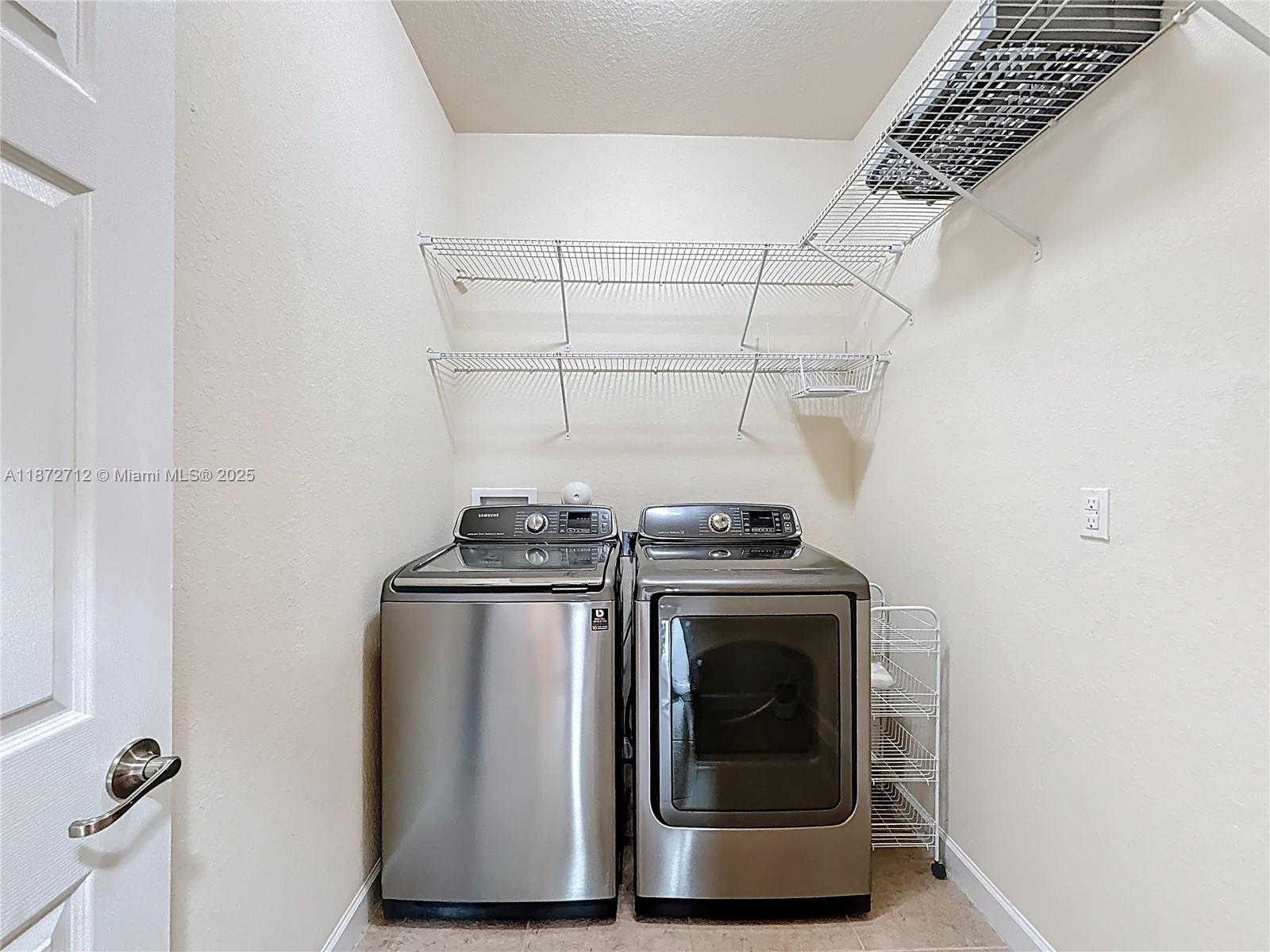 SILVER PALM EAST SECTION - Residential