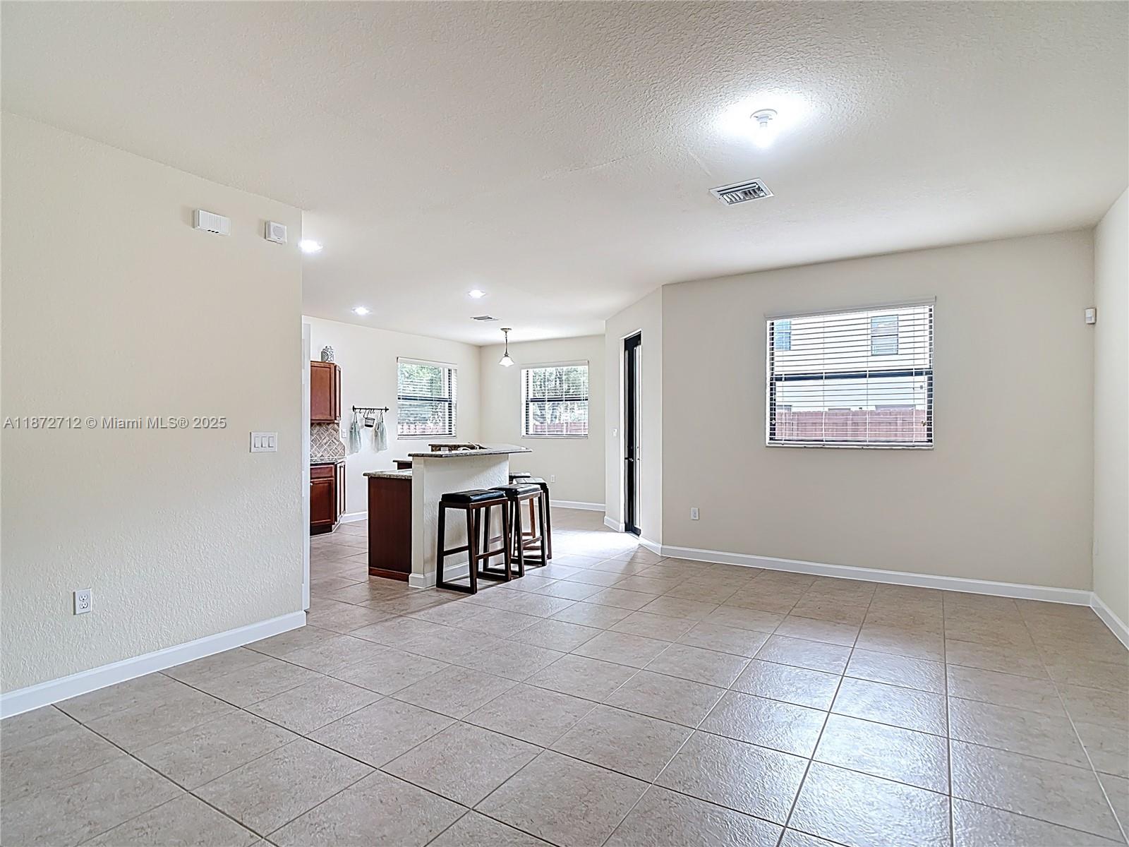 SILVER PALM EAST SECTION - Residential