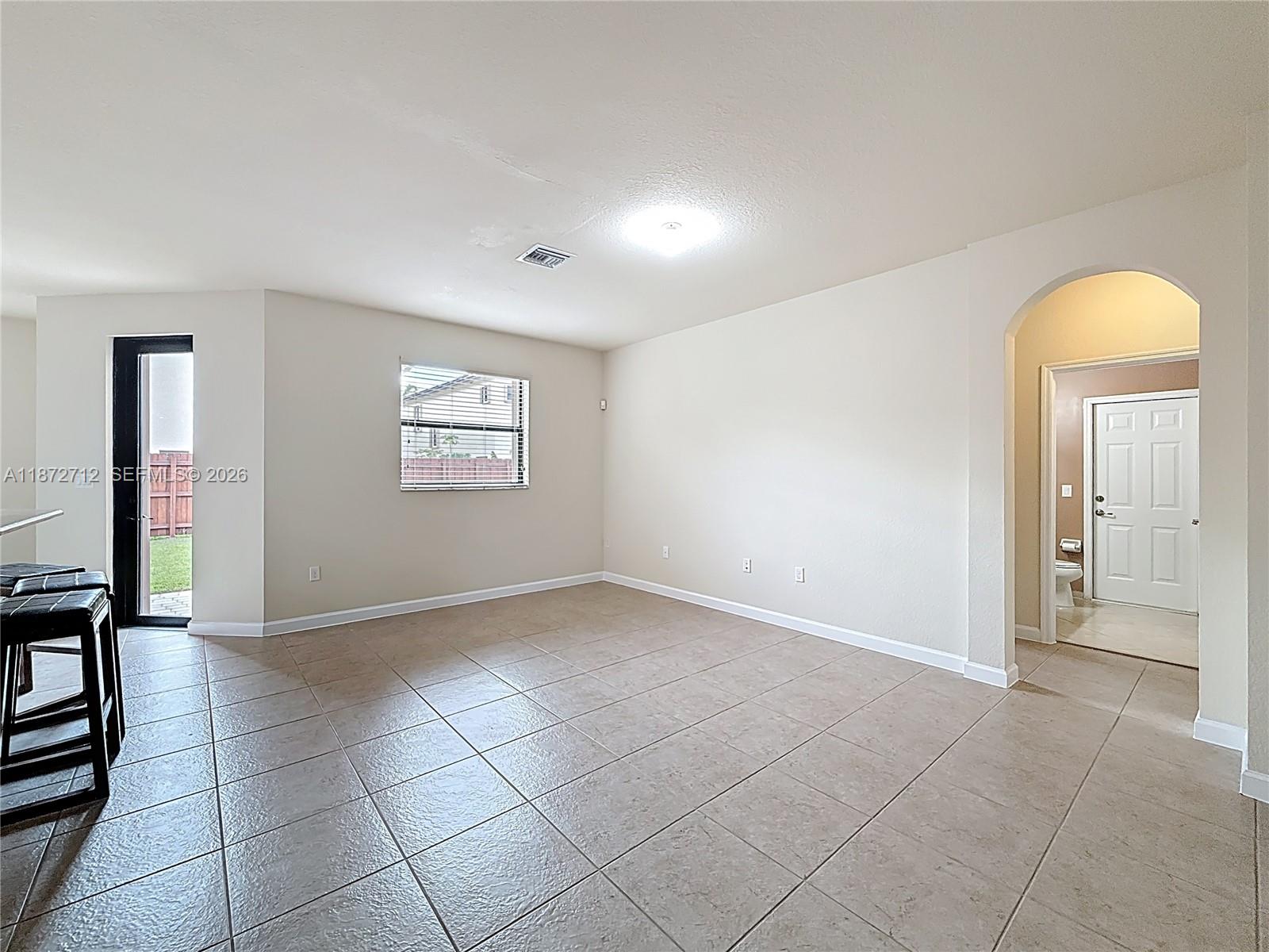 SILVER PALM EAST SECTION - Residential