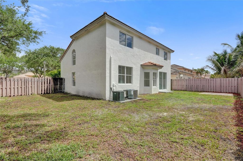 Photo of 14422 N Royal Cove Cir, Davie, FL 33325 (MLS # A11971966)