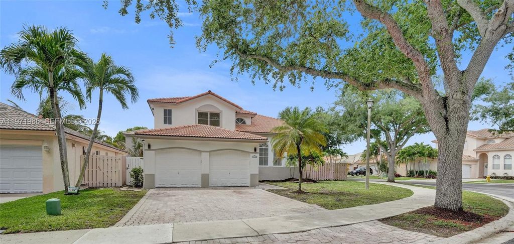 Photo of 14422 N Royal Cove Cir, Davie, FL 33325 (MLS # A11971966)