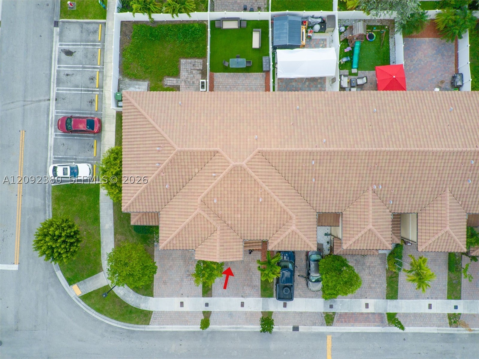 3316 W 91st Ter